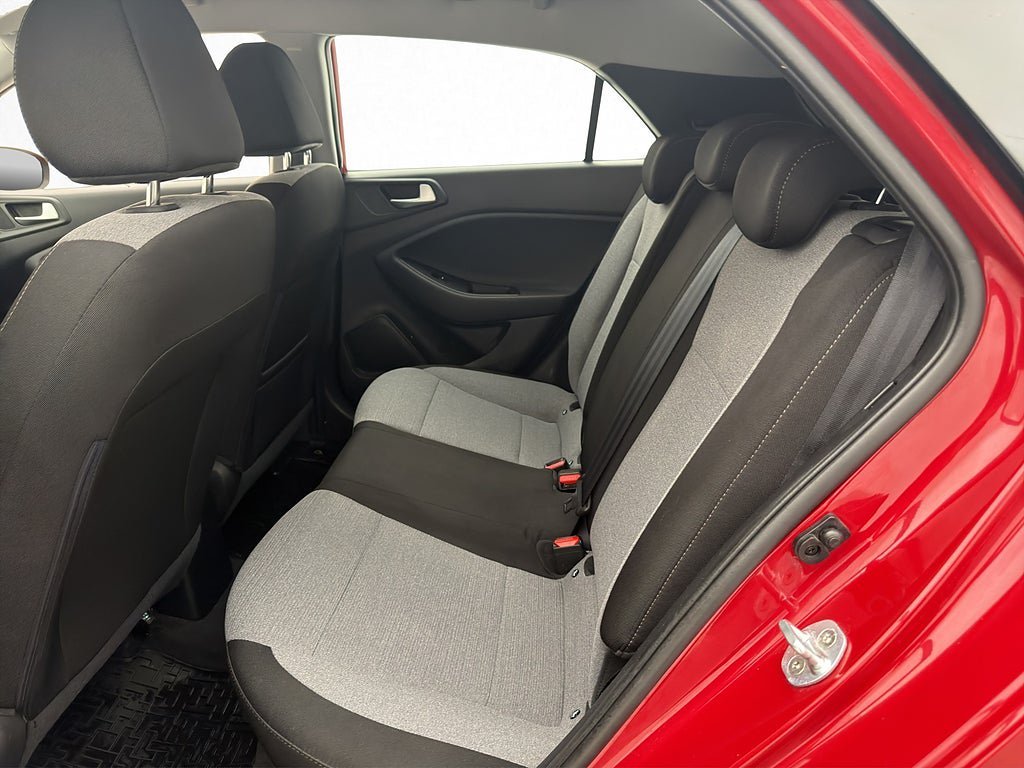 Vehicle Image 20