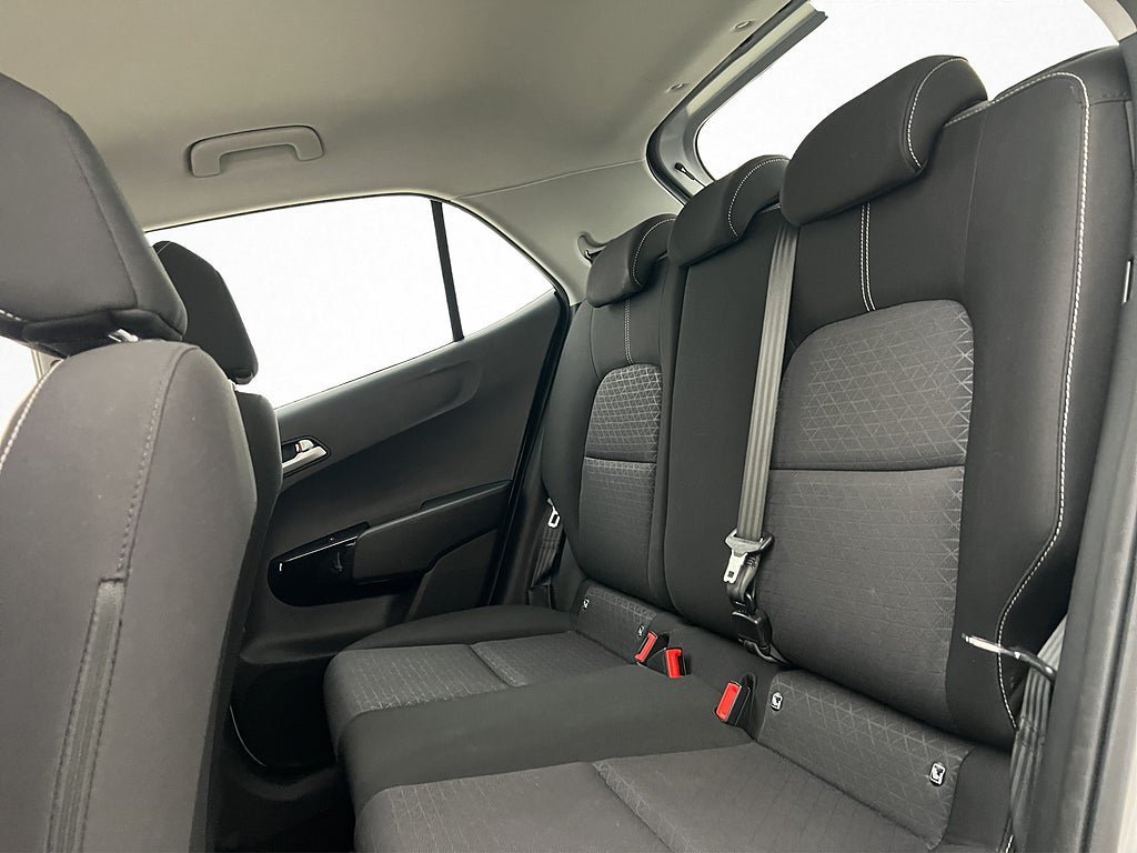 Vehicle Image 23