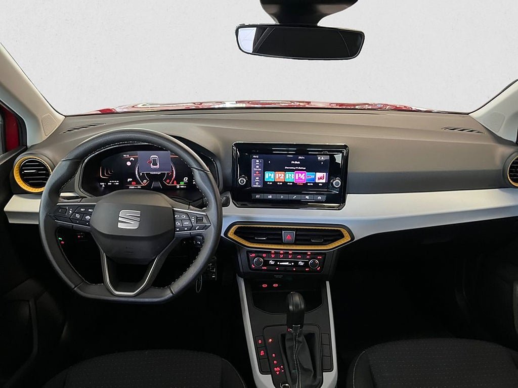Vehicle Image 9