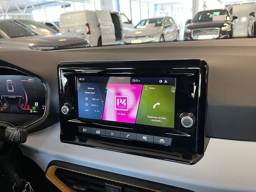 Vehicle Image 14