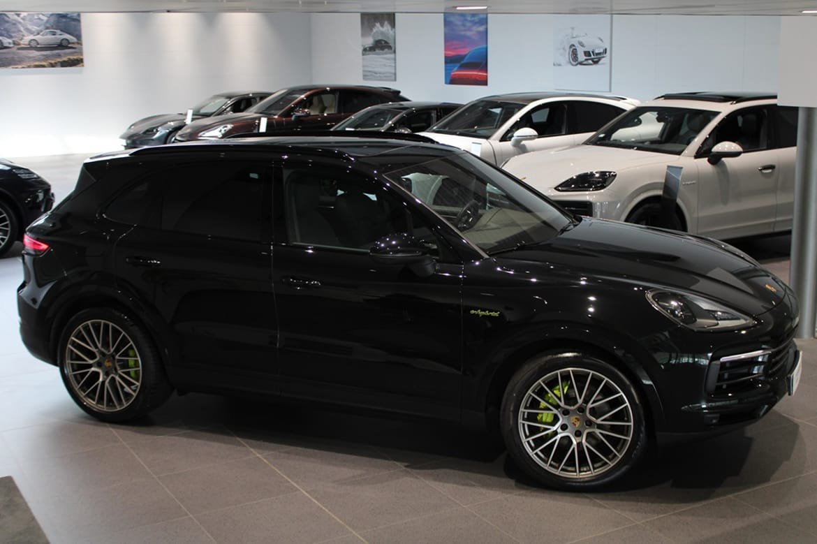 Vehicle Image 8