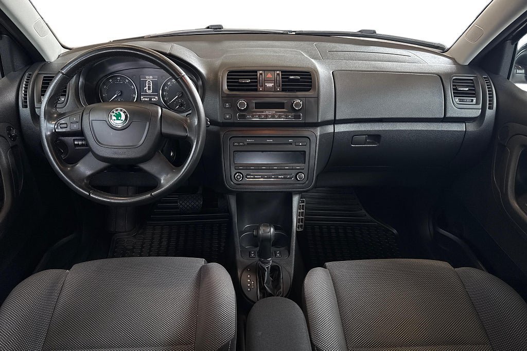 Vehicle Image 11