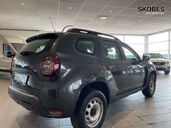 Vehicle Image 6