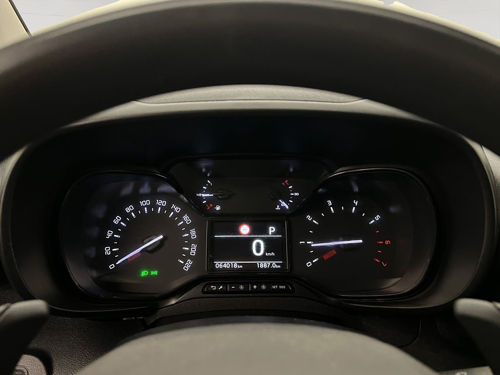 Vehicle Image 19
