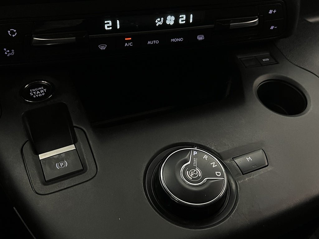 Vehicle Image 26