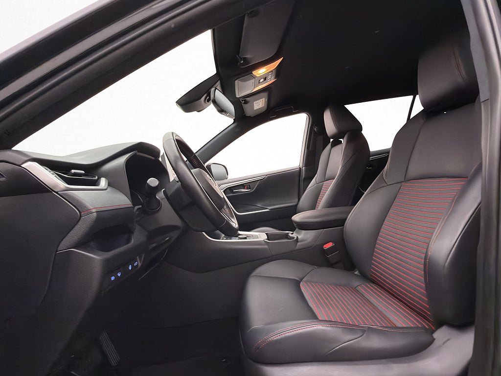 Vehicle Image 11