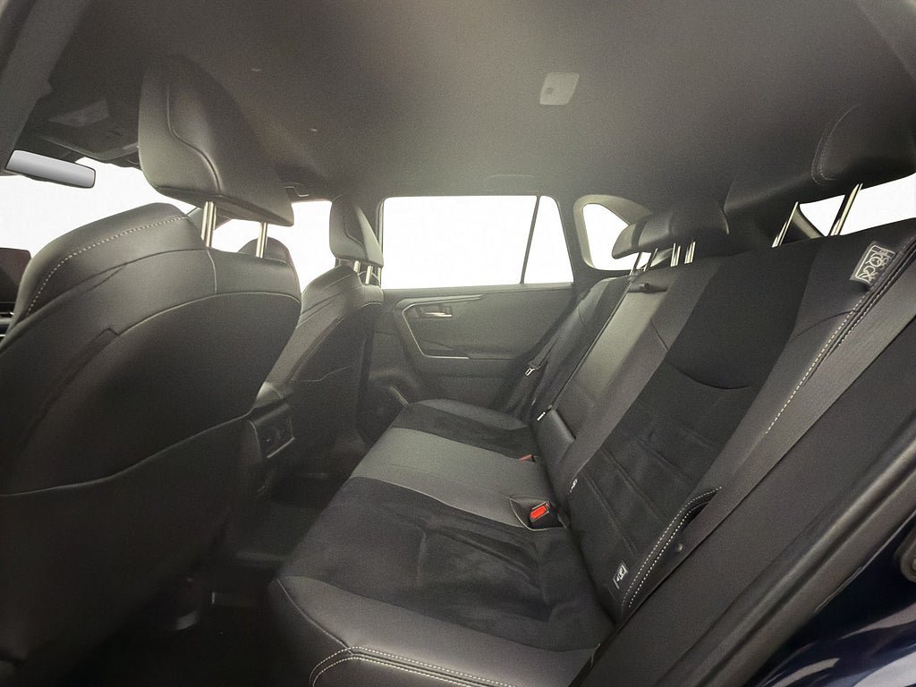 Vehicle Image 33