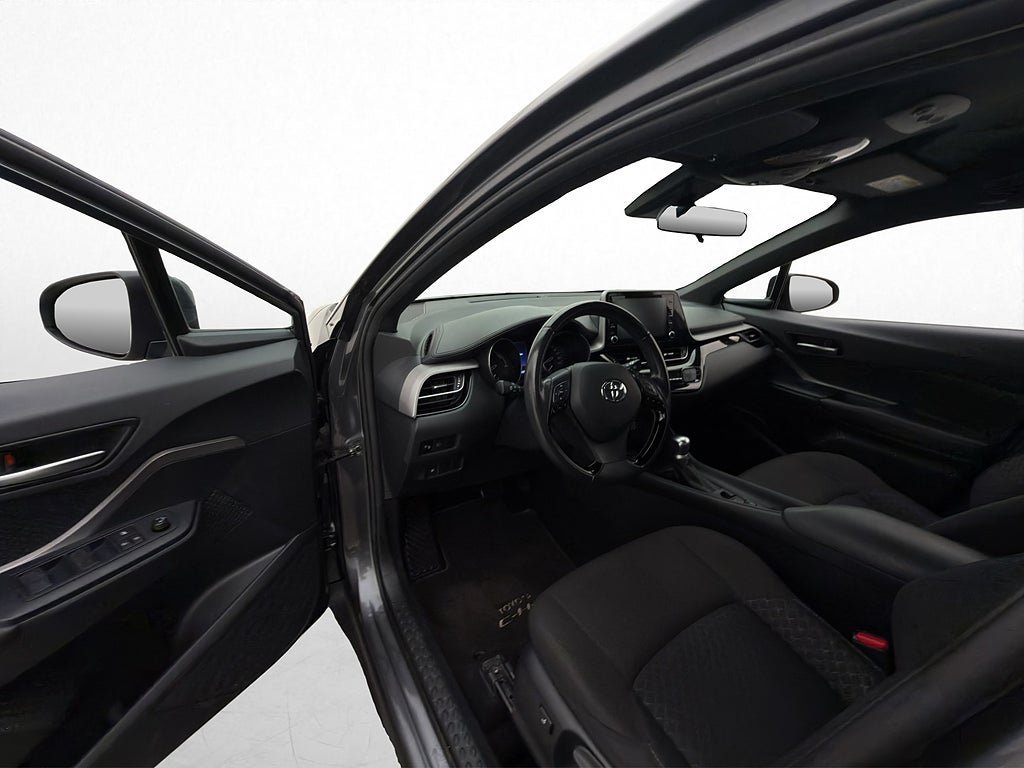 Vehicle Image 9