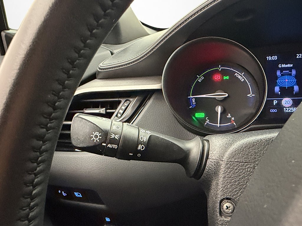 Vehicle Image 12