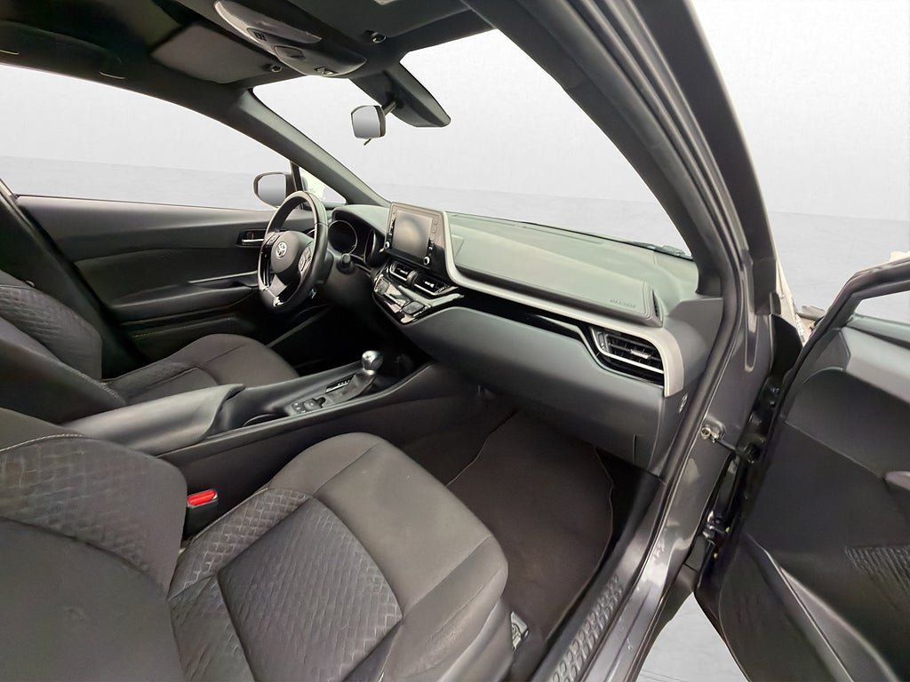 Vehicle Image 23