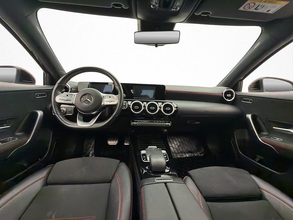 Vehicle Image 28