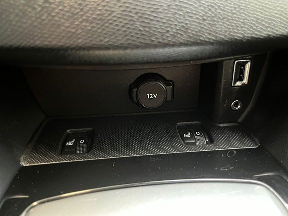 Vehicle Image 26