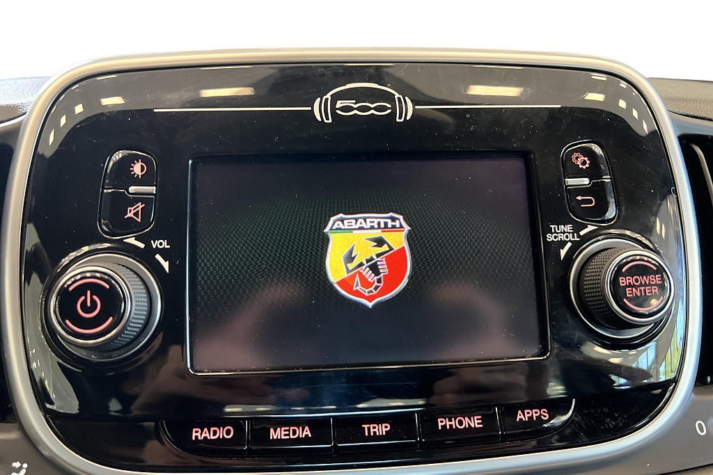 Vehicle Image 21
