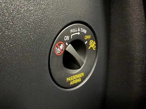 Vehicle Image 22