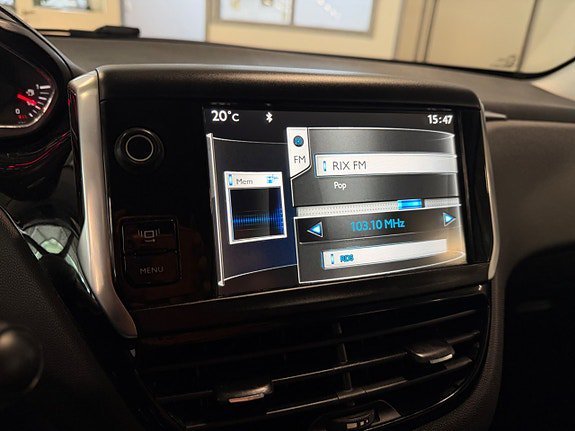 Vehicle Image 14