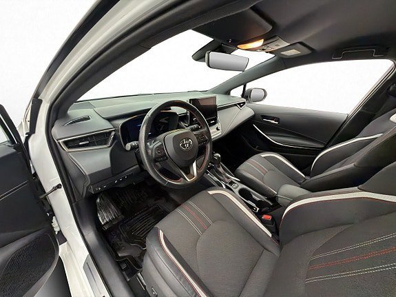 Vehicle Image 14