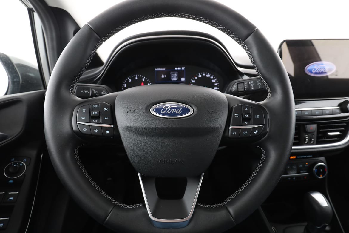 Vehicle Image 19