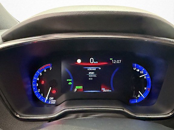 Vehicle Image 25