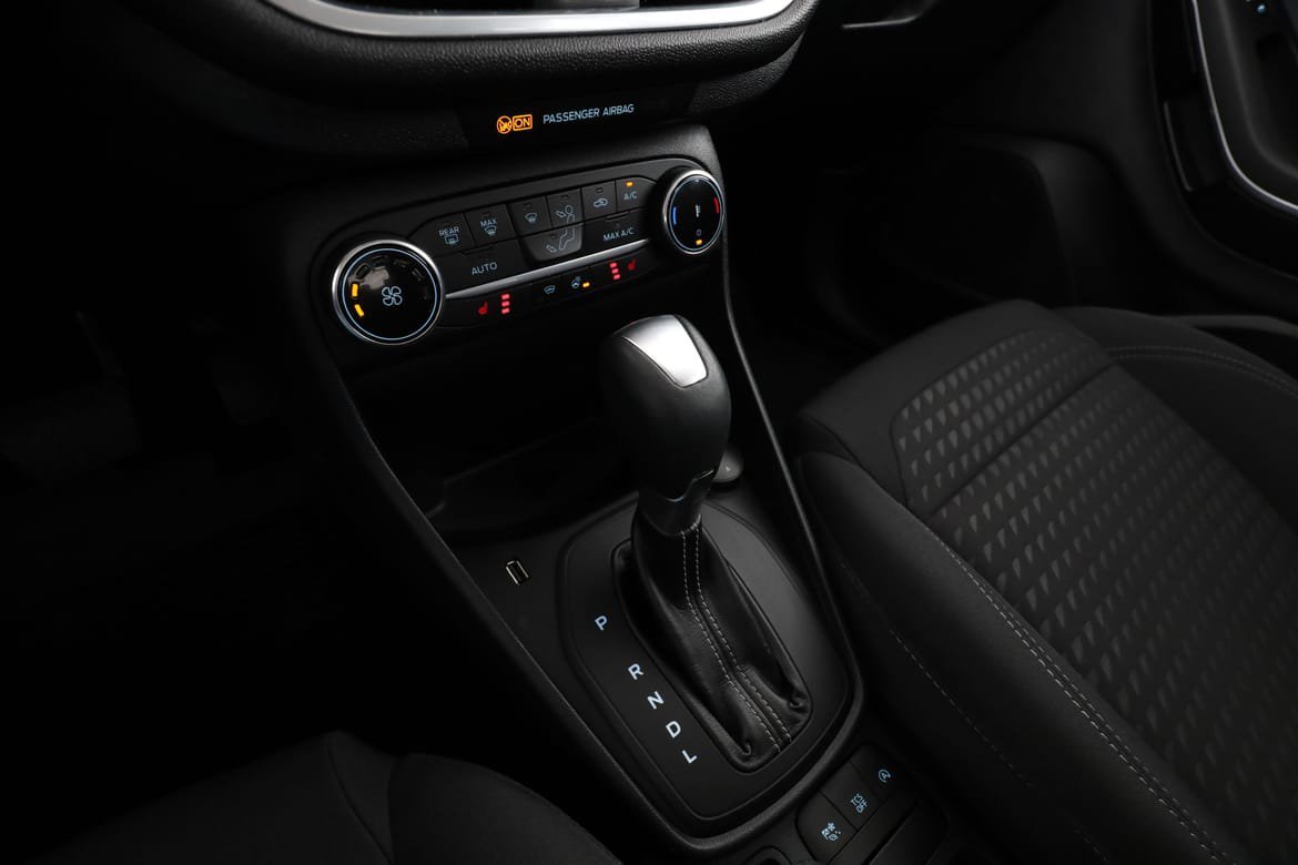 Vehicle Image 22