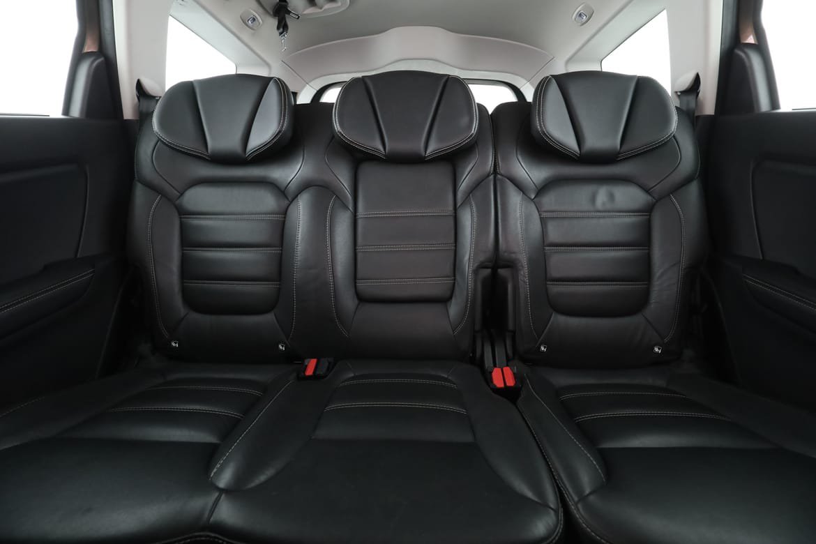 Vehicle Image 16