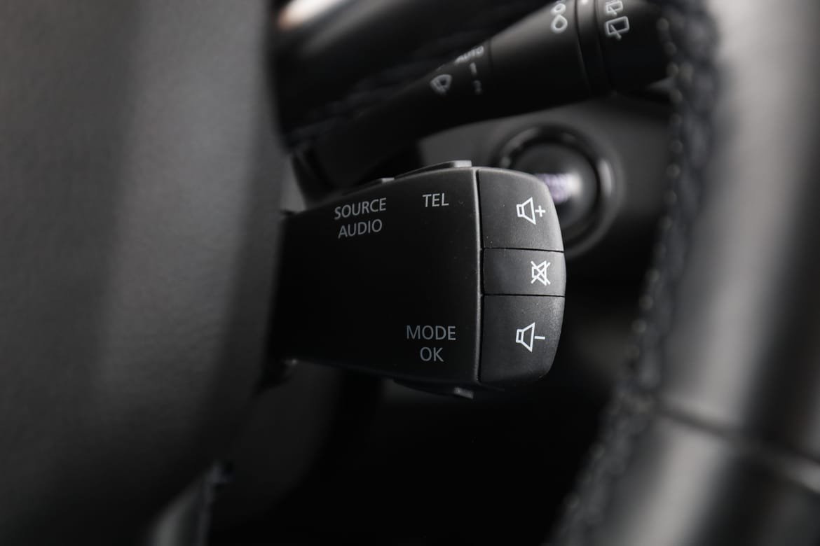 Vehicle Image 32