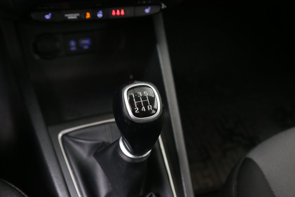 Vehicle Image 18