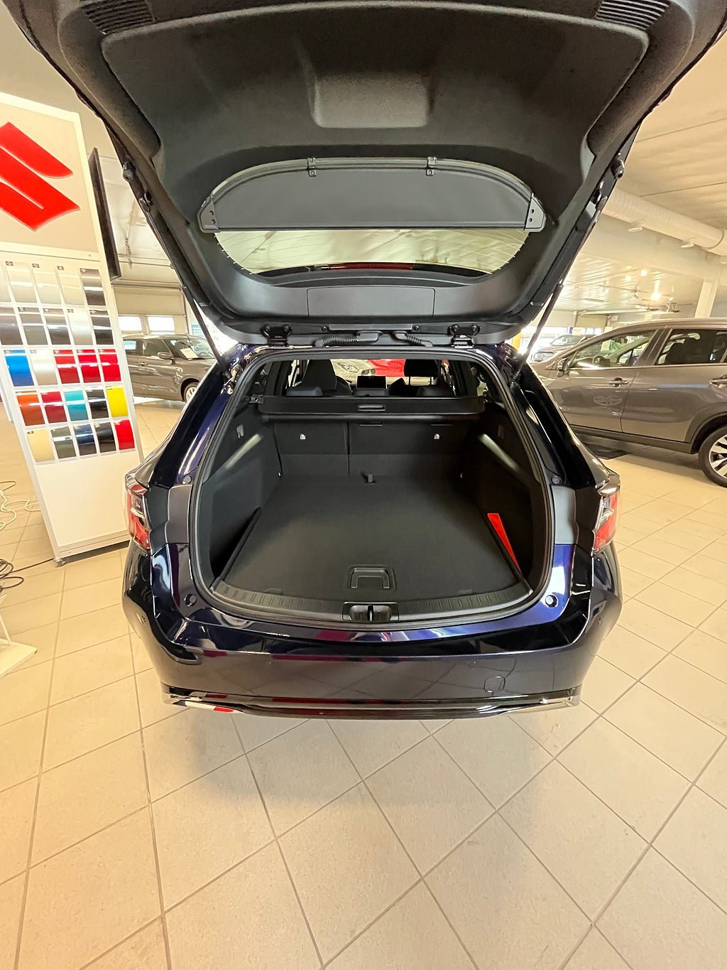 Vehicle Image 5