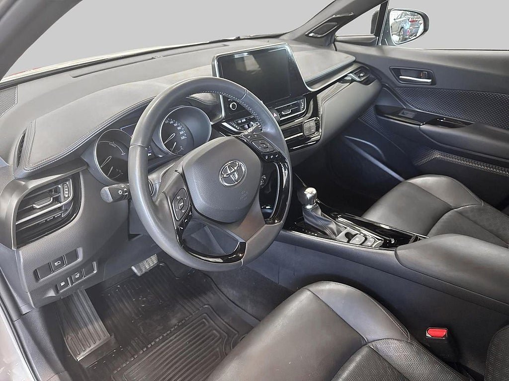 Vehicle Image 14