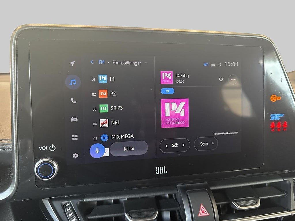 Vehicle Image 16
