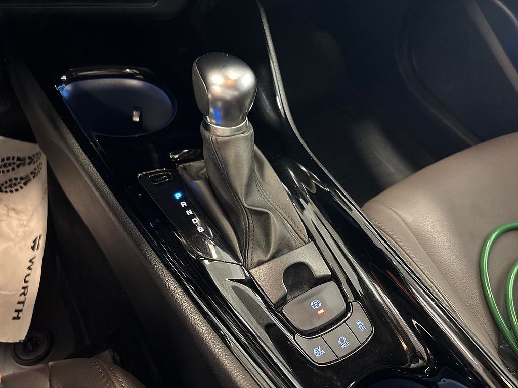 Vehicle Image 18