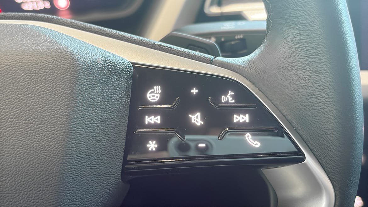 Vehicle Image 17
