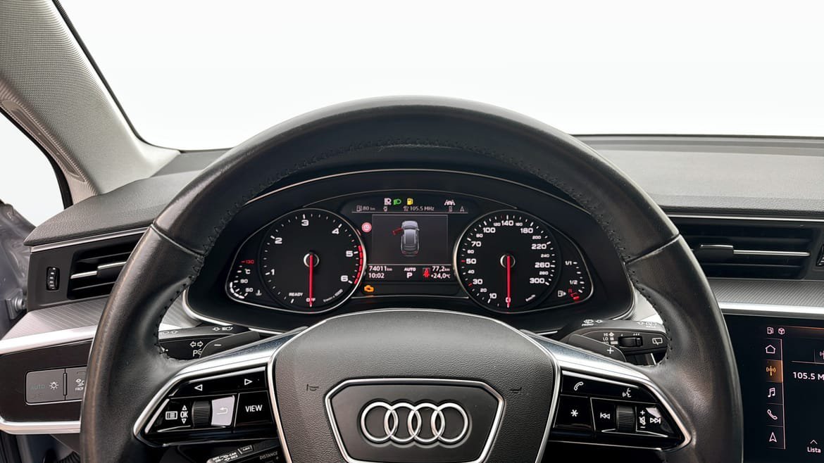 Vehicle Image 16