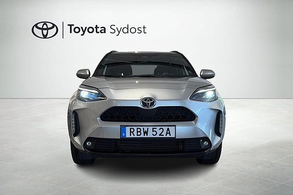 Vehicle Image 6