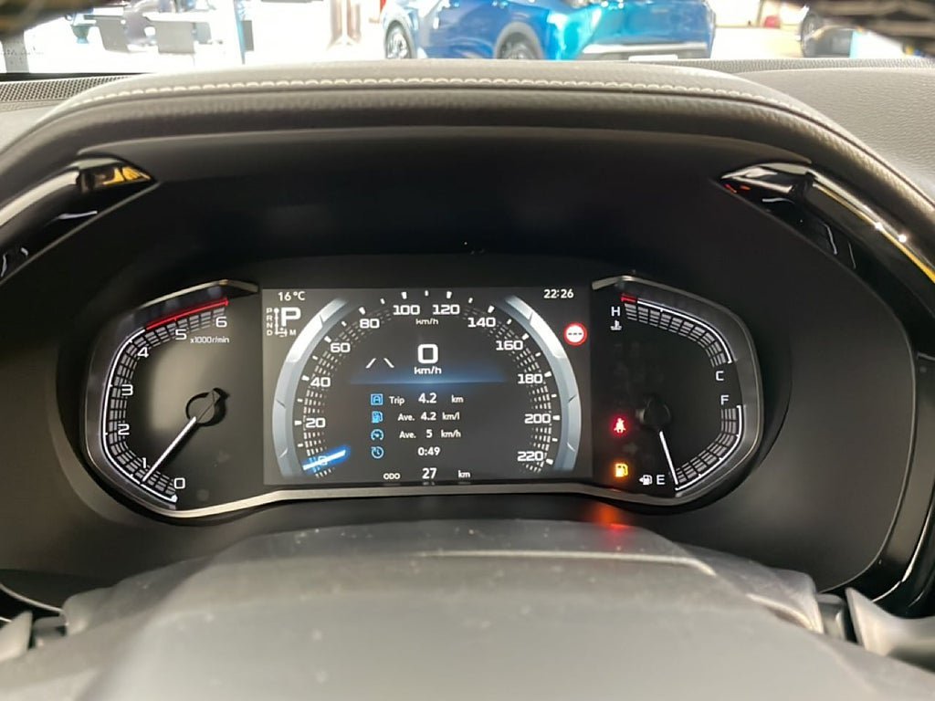 Vehicle Image 13