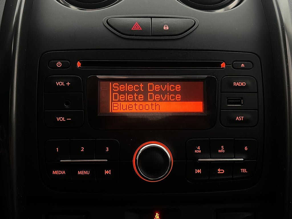Vehicle Image 18