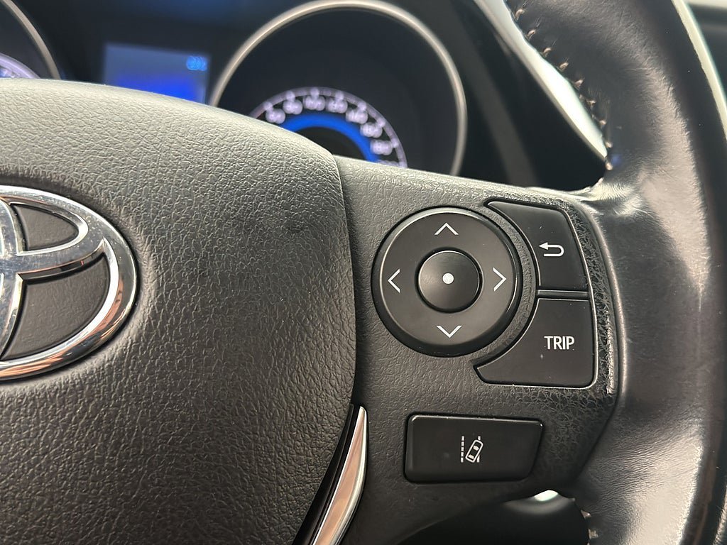 Vehicle Image 17