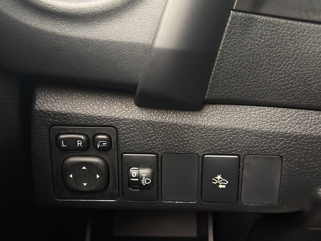 Vehicle Image 24