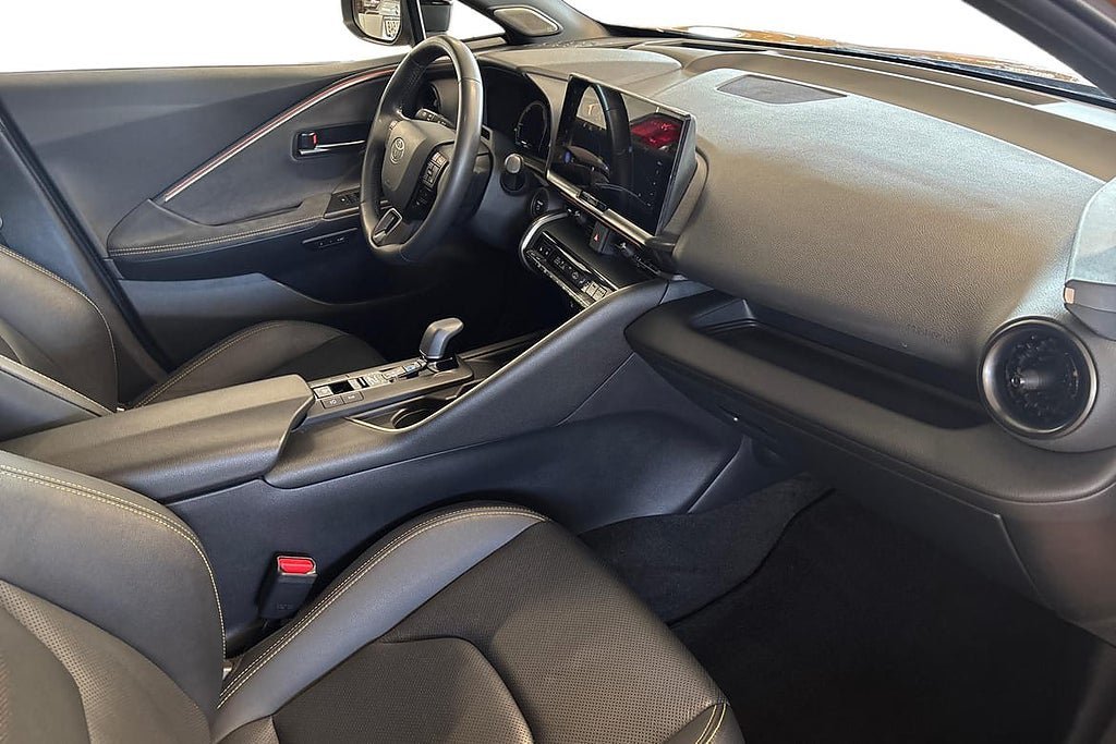 Vehicle Image 7