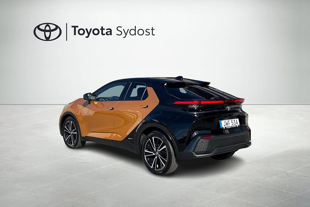Vehicle Image 18