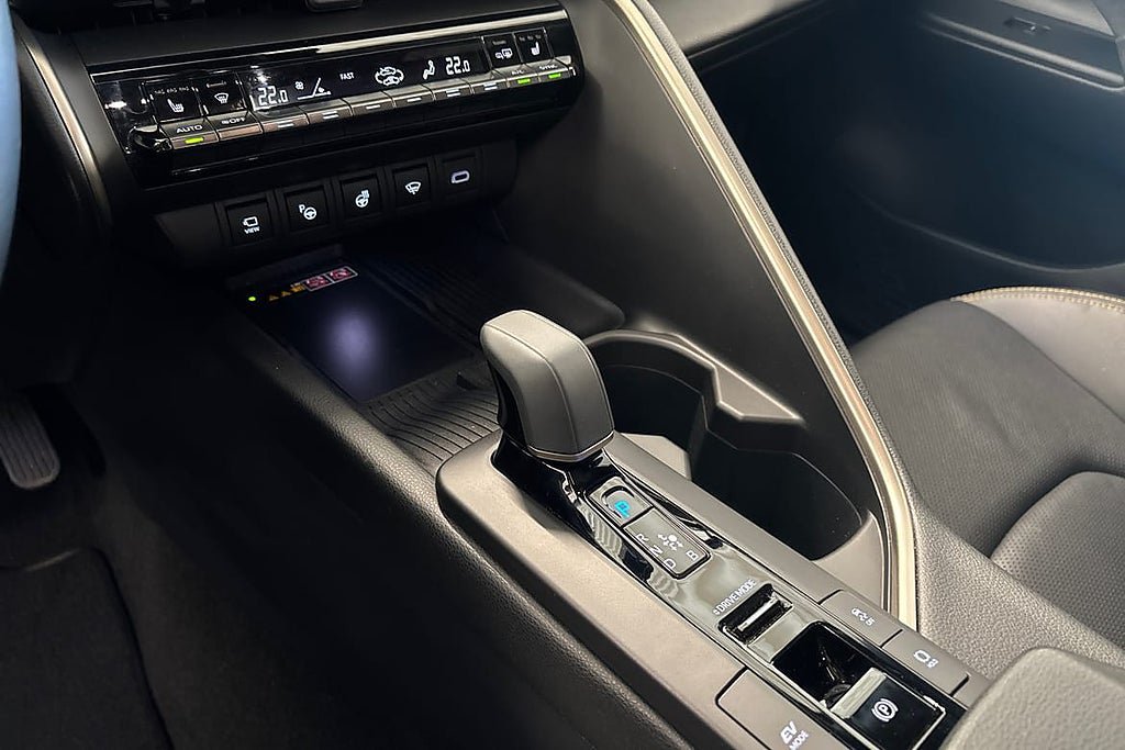 Vehicle Image 21