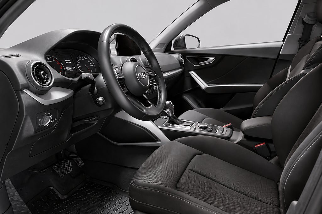 Vehicle Image 9