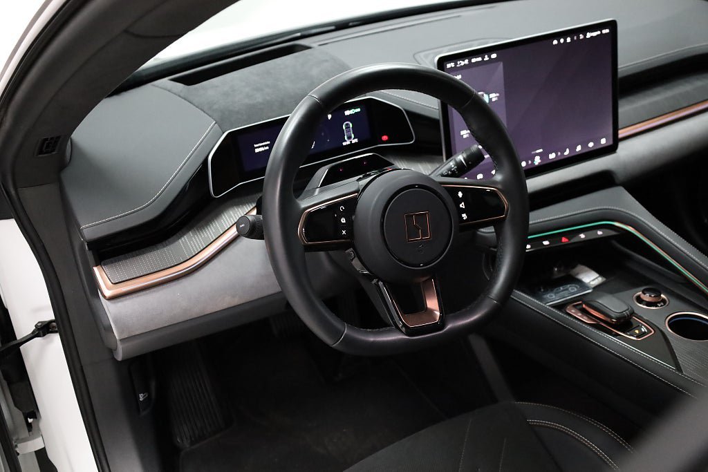 Vehicle Image 19