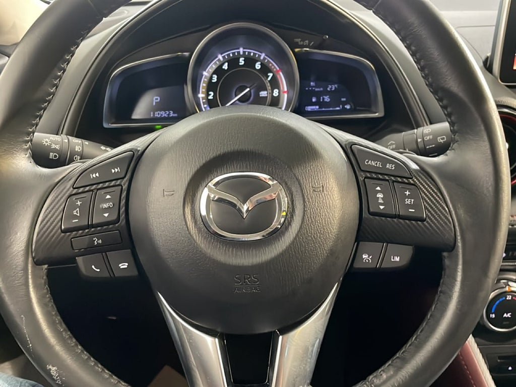 Vehicle Image 14