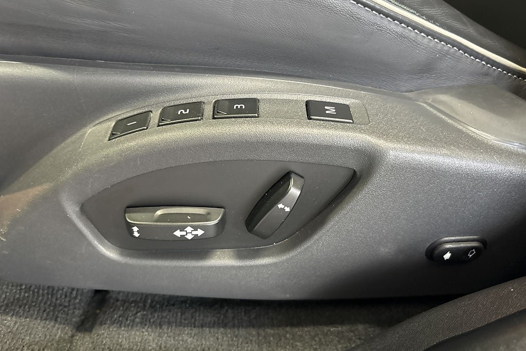Vehicle Image 26