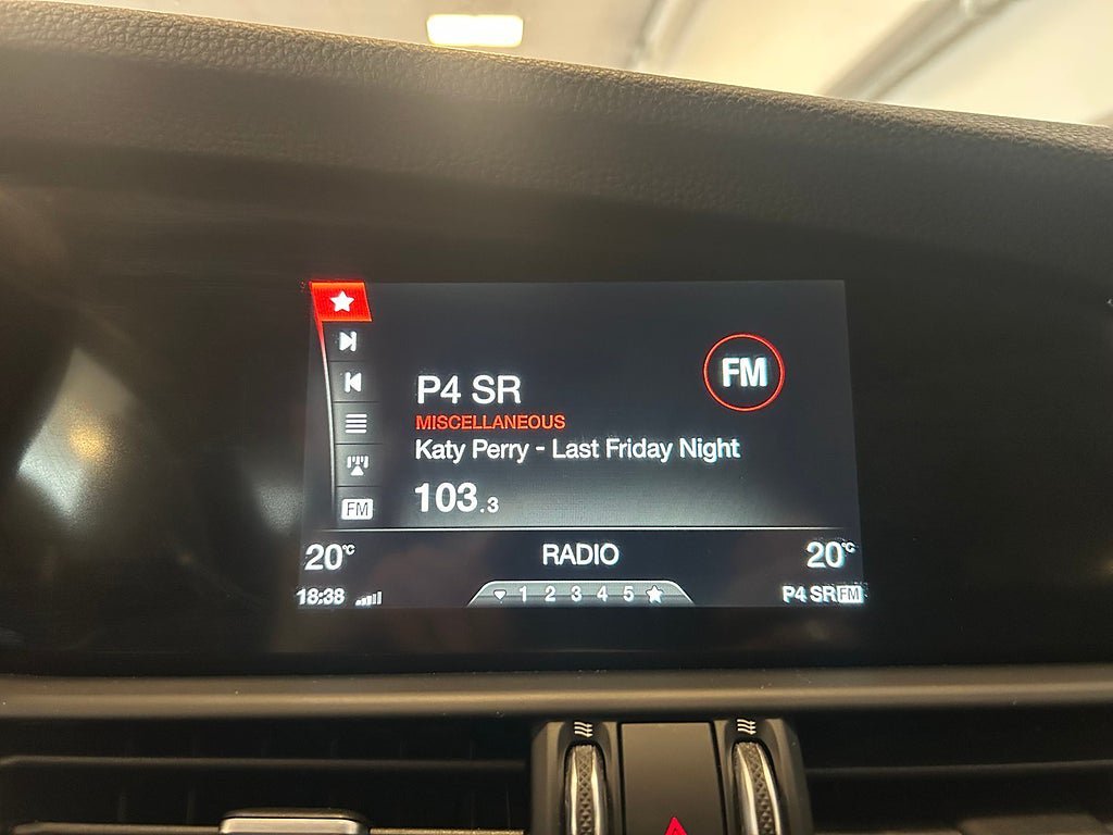 Vehicle Image 20
