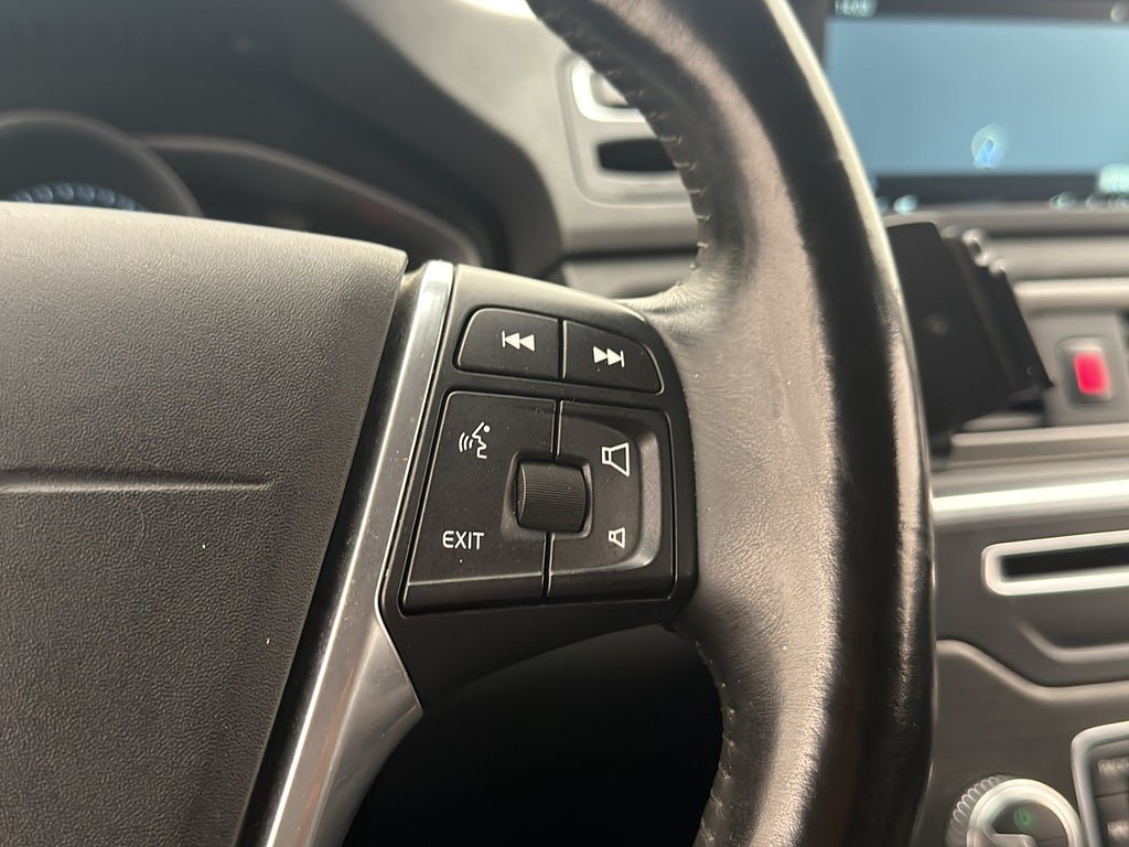 Vehicle Image 28