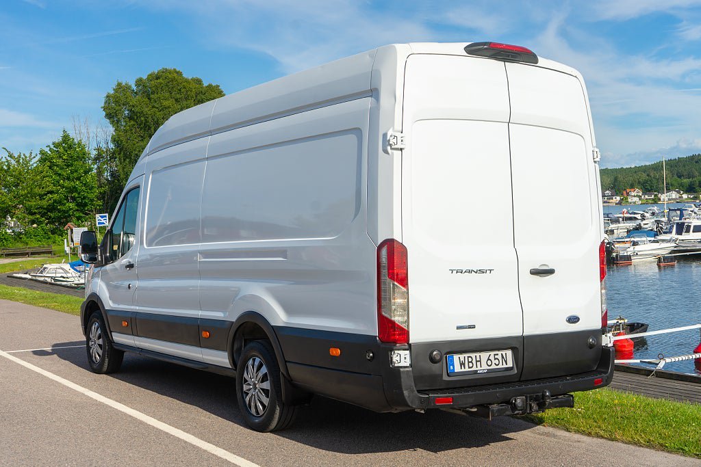 Vehicle Image 8