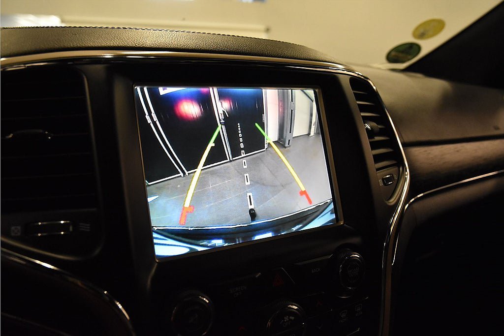 Vehicle Image 25
