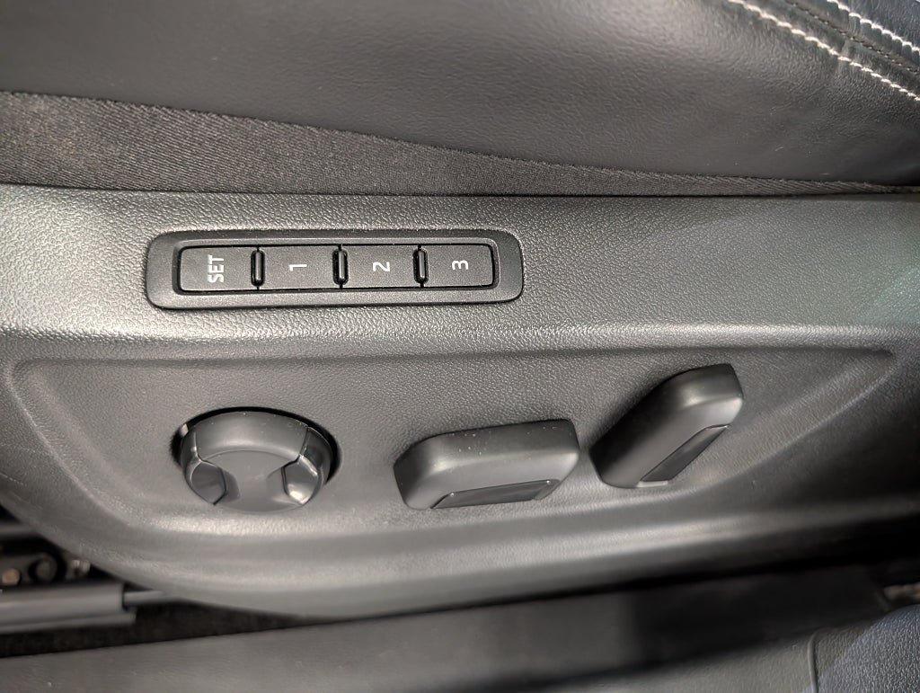 Vehicle Image 26
