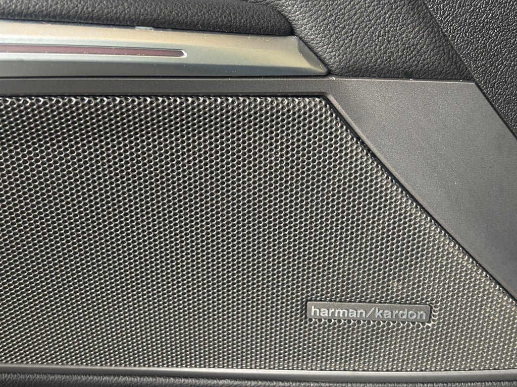 Vehicle Image 24